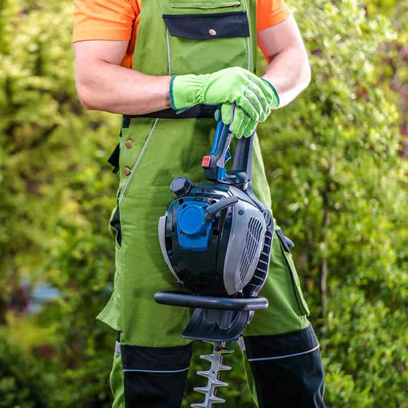 https://www.crownlandscapes.co.uk/wp-content/uploads/2019/08/home_4_services.jpg