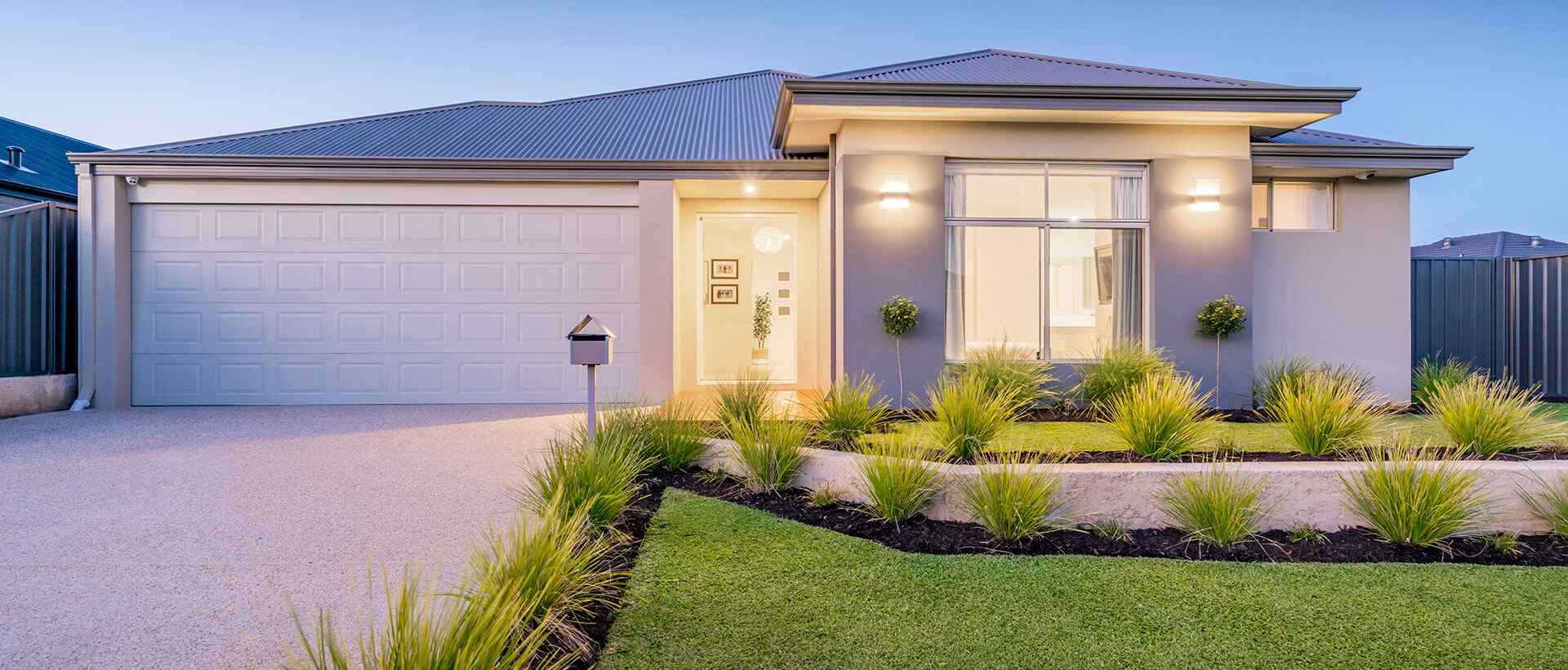 https://www.crownlandscapes.co.uk/wp-content/uploads/2019/10/inner_home_02-2.jpg